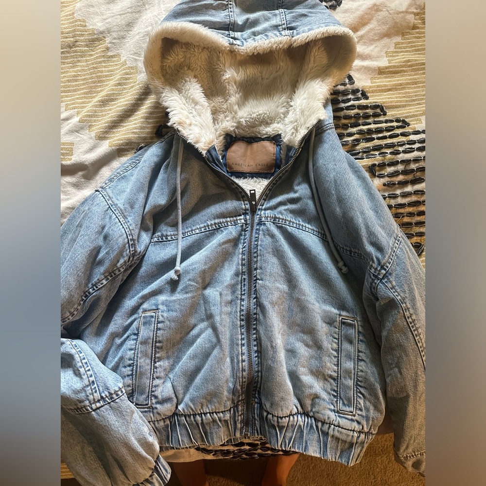 Denim cropped hooded jacket